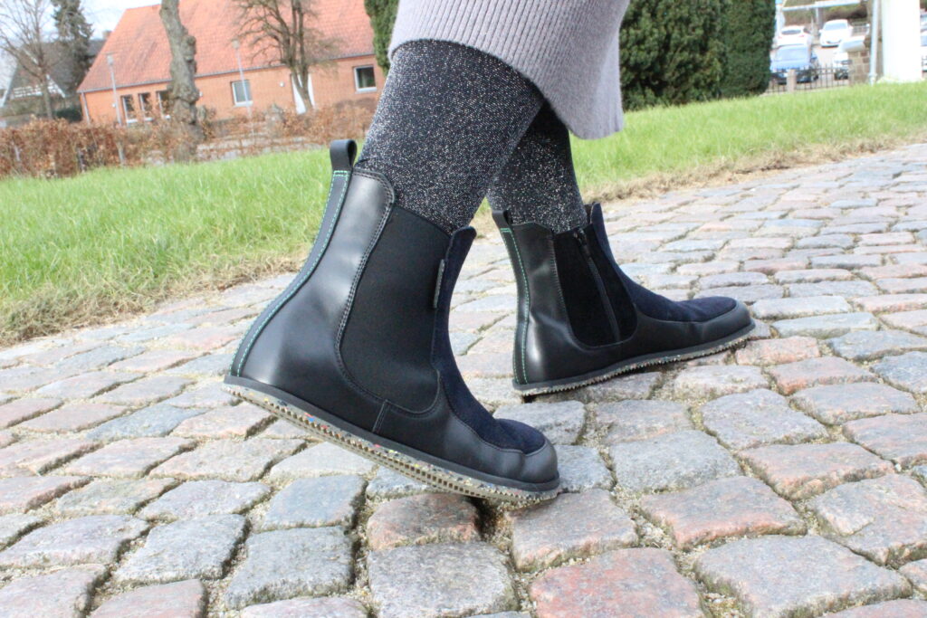 Palustria Black - Image 11