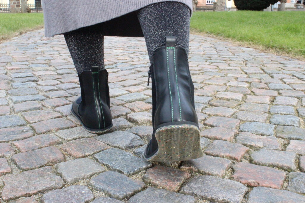 Palustria Black - Image 10